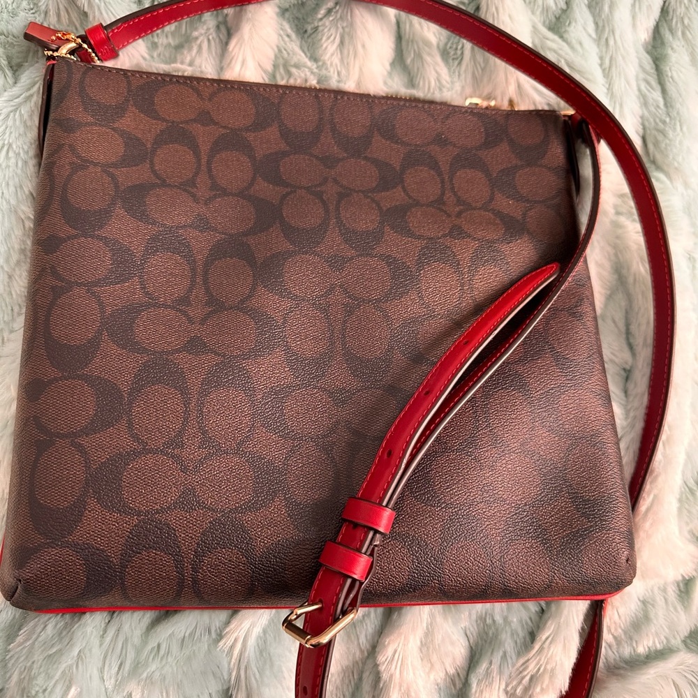 Coach Rowan Filing Bag - Picture 4 of 6